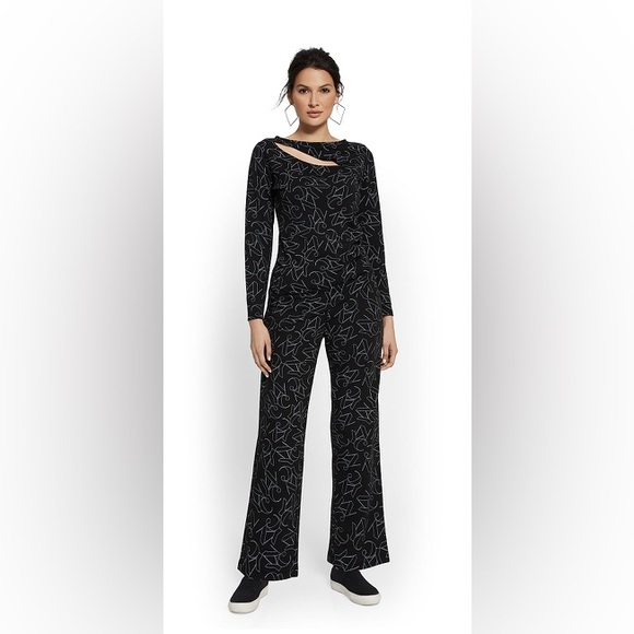 New York & Company Pants - ⭐️ Firm Price ⭐️ NYC Dreamy French Terry Asymmetric Cut-Out Top & straight pants